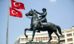 İzmir’de 30 Ağustos coşkusu: Meydandan bandolara, sahilden geçit törenine tam gün program belli oldu