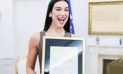 Dua Lipa, üçüncü kez vatandaşlık aldı!