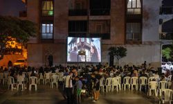 Bornova’da yaz akşamları kahkaha doldu