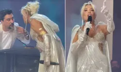 Ajda Pekkan sahnede zor anlar yaşadı
