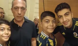Göztepe evinde Fenerbahçe’yi ağırlıyor: Ali Koç forma imzaladı