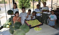 Buca’nın 700 yıllık Kırklar Mahallesi kavun ve incir festivaliyle şenlendi