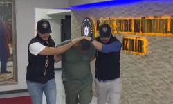 İzmir'de çifte cinayet: Annesi ve birlikte yaşadığı adamı öldürdü