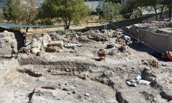 Ulucak Höyüğü’nde 8 bin yıllık Göbeklitepe üslubunda heykelcik bulundu