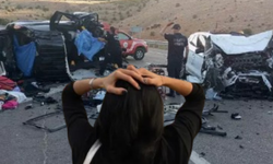 Yollar kan gölüne döndü: 10 ölü