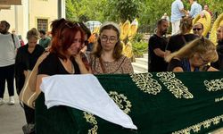 Münir Özkul’un eşi Umman Özkul son yolculuğuna uğurlandı