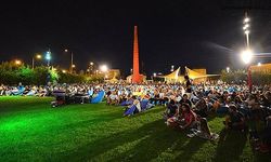 İzmir Fuarı'nda yıldız yağmuru: 2025 Çim konserlerinde sahne alacak isimler belli oldu