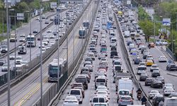 Trafikte 386 bin sürücü kuralları çiğnedi