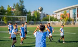 Milas Belediyesi Yaz Futbol Okulu’nda antrenmanlar hız kesmeden devam ediyor