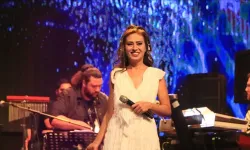 Yıldız Tilbe sahnede hastalığını açıkladı