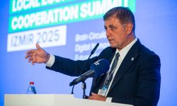 “Demokrasi ve özgürlükler olmadan sorunların üstesinden gelemeyiz”
