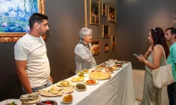 İzmir sofraları sanata dönüştü: Karşıyaka’da sıra dışı sergi