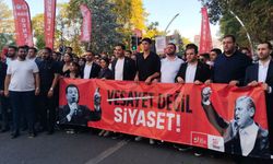 CHP’den Ankara’da kitlesel miting: “Kayyuma, darbeye hayır”