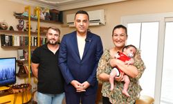 Çiğli’de yeni doğan bebeklere “Hoş Geldin Bebek” çantası
