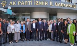 Bakan Bayraktar’dan İzmir çıkarması: Rüzgar enerjisi kongresinde temaslarda bulundu