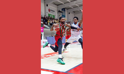 Aliağa Petkimspor İzmir derbisinde Karşıyaka’yı devirdi