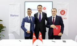 Bakan Bayraktar, imzalanan yeni LNG anlaşmalarını duyurdu