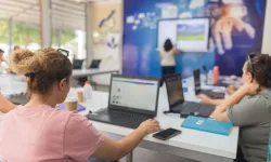 Balçova’da kadınlara dijital destek: Eğitim programı başladı