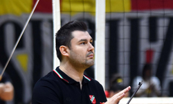 Karşıyaka voleybolda Onur Çarıkçı dönemi sona erdi