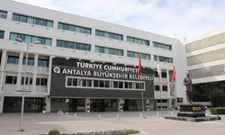 Antalya Büyükşehir Belediyesi'ne yönelik rüşvet soruşturmasında 5 tutuklama