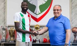 Amedspor’dan Cheikhou Kouyaté hamlesi! Senegalli yıldız imza için hazırlanıyor!