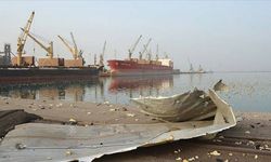 İsrail’den Yemen’e ikinci darbe: Yeniden bombaladı