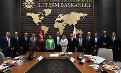 İzmir'den 23 gazeteciye basın kartı