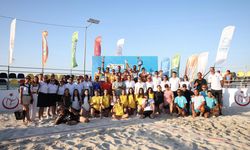 Uluslararası plaj voleybolunun kalbi Çeşme’de attı