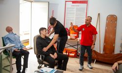 Karşıyaka'da Afet Eğitim Merkezi’nden gençlere farkındalık eğitimi