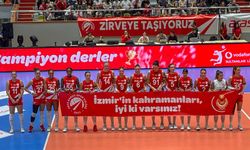 Voleybolun yıldızlarından İzmir İtfaiyesi’ne anlamlı teşekkür