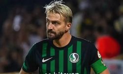 Sakaryaspor'da "tokat" krizine af: Caner Erkin ve Burak Altıparmak takıma döndü