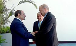 Erdoğan'ı Sisi karşıladı