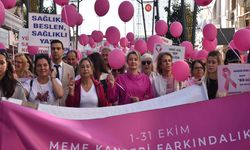Meme kanserine farkındalık için Menemen’de pembe yürüyüş