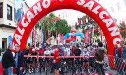 VeloTürk Gran Fondo Çeşme’de pedallar barış ve spor için döndü