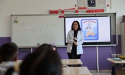 Bayraklı Belediyesi’nden miniklere hijyen eğitimi