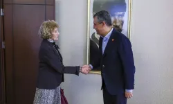 Ayşe Kulin CHP’ye katıldı...