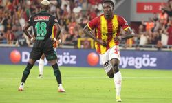 Göztepe’nin genç yıldızı Dennis değerine değer katıyor