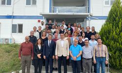 Yeni il başkanı Çağatay Güç mesai arkadaşlarıyla vedalaştı