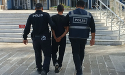 İzmir’de silahlı gasp zanlıları yakalandı: 1 kişi tutuklandı