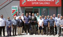 Karşıyaka yönetiminden duygusal karar: Basketbol salonuna Ateş Özerk’in adı verildi