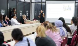 Konak'ta mutlu çocuklar için bilinçli anneler buluştu