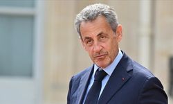 Sarkozy cezaevine girecek