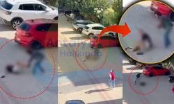 Dehşet görüntüleri! Yerde hareketsiz yatan adamı defalarca bıçakladı