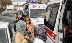 Parkta oyun oynayan 4 çocuğu elektrik çarptı