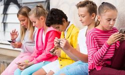 15 yaşın altındaki çocuklara sosyal medya yasağı geliyor