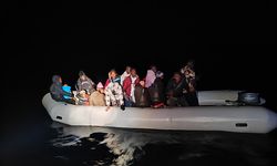 İzmri açıklarında umuda yolculuk... 24 göçmen kurtarıldı