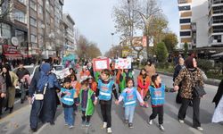 Kütahya’da çocuklardan Filistin’e destek yürüyüşü