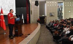 Afetlere karşı bilinçli Karabağlar: Belediye personeline kapsamlı afet eğitimi