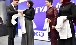 Geleceğin diş hekimleri önlük giydi