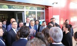 İçişleri Bakanı Ali Yerlikaya, İzmir'de önemli açıklamalarda bulunru